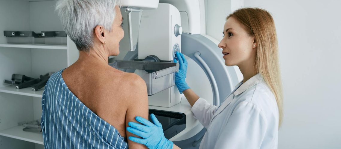 À quel âge survient généralement le cancer du sein ? À quel âge survient généralement le cancer du sein ?