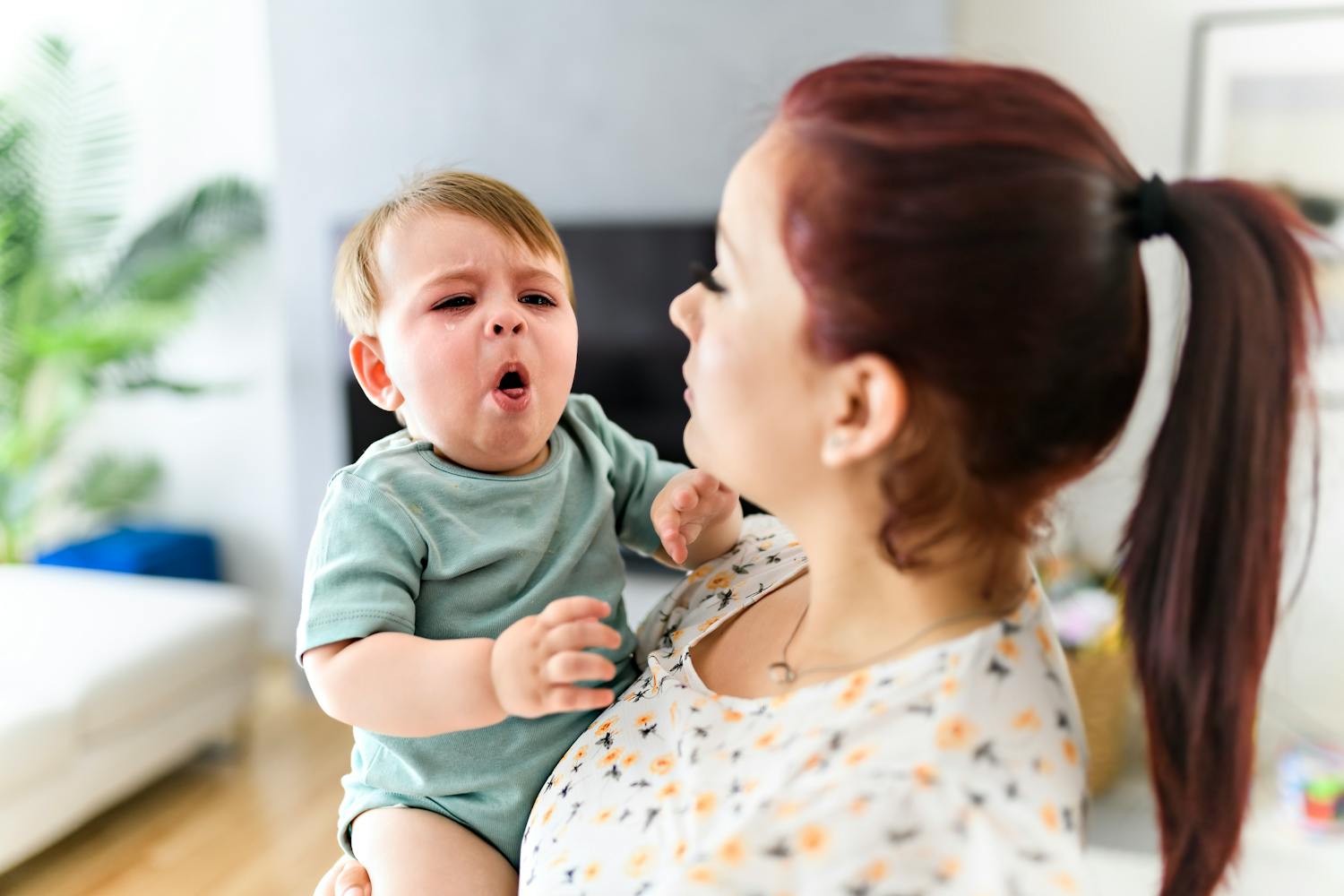 Bronchiolite chez bébé : à quels traitements s'attendre ?