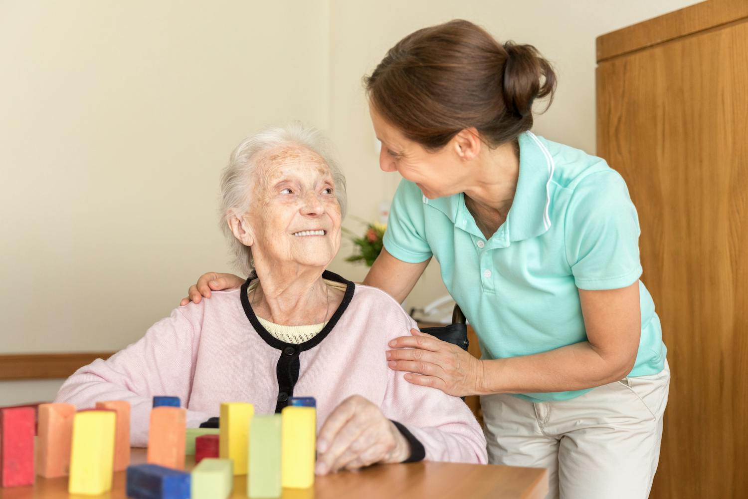 Maladie d'Alzheimer : quelle formation pour les aidants ?