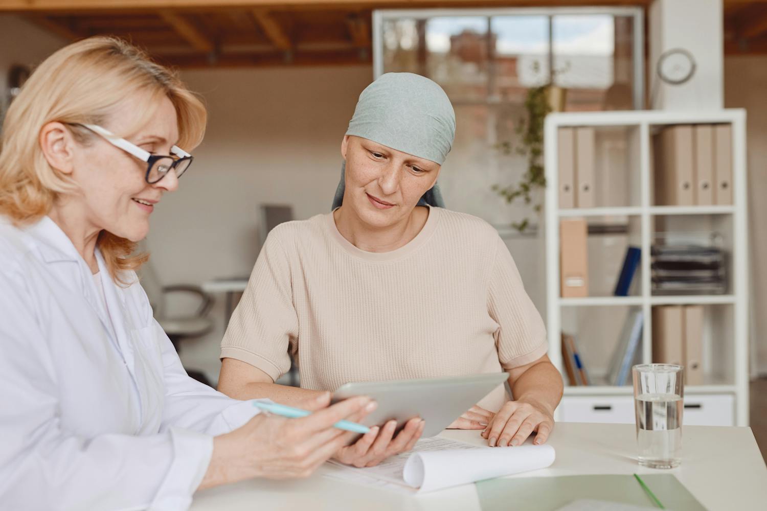 Cancer du sein : peut-on continuer à travailler pendant les traitements ? Cancer du sein : peut-on continuer à travailler pendant les traitements ?
